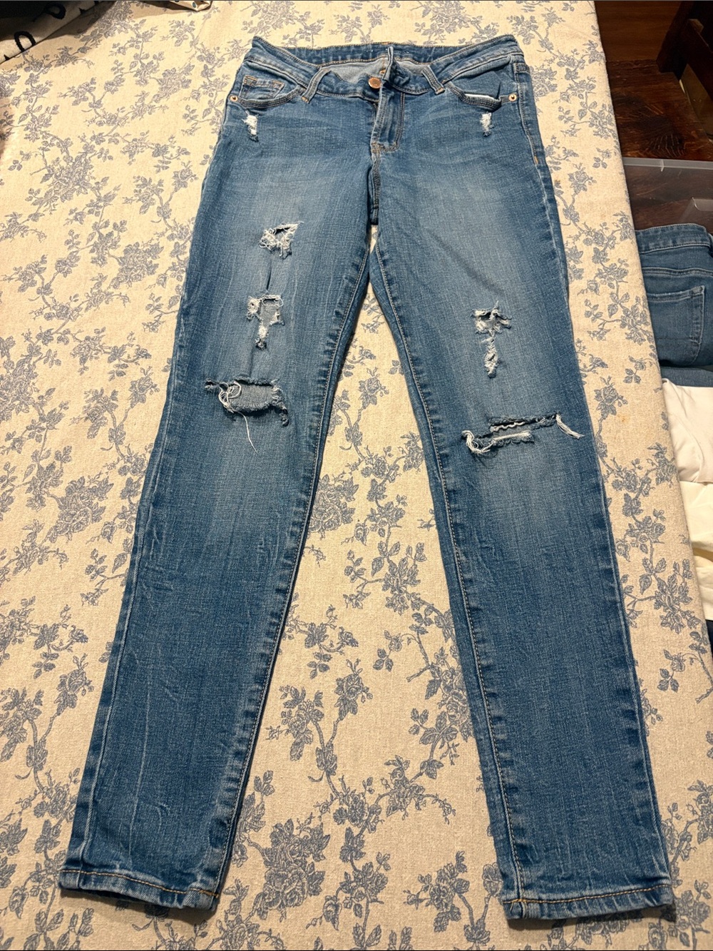 Old Navy Distressed Skinny Women’s Jeans - Blue